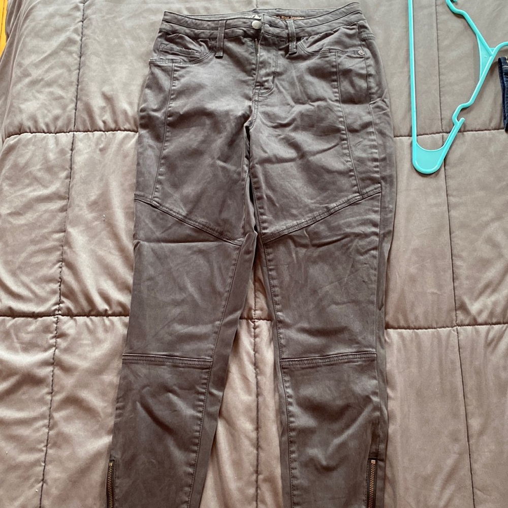 High rise jeggings good conditions
